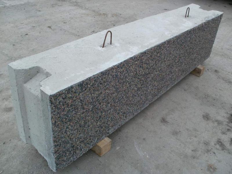 Стеновой бетонный блок